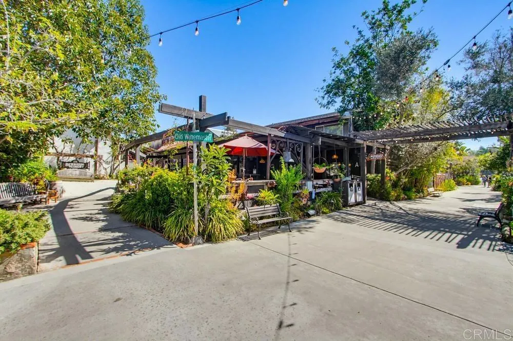 main property photo 50