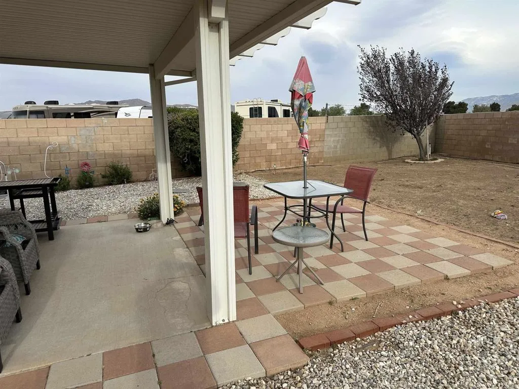 main property photo 16