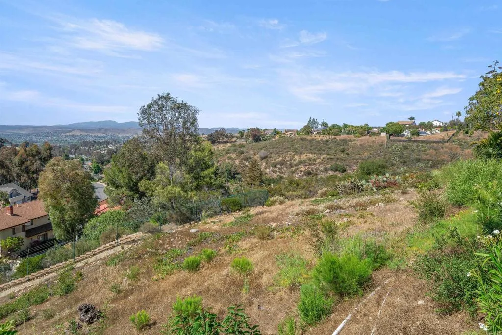 main property photo 59