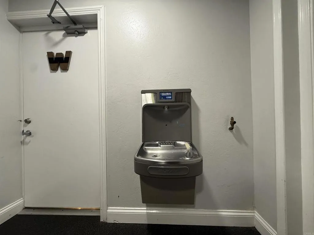 main property photo 50