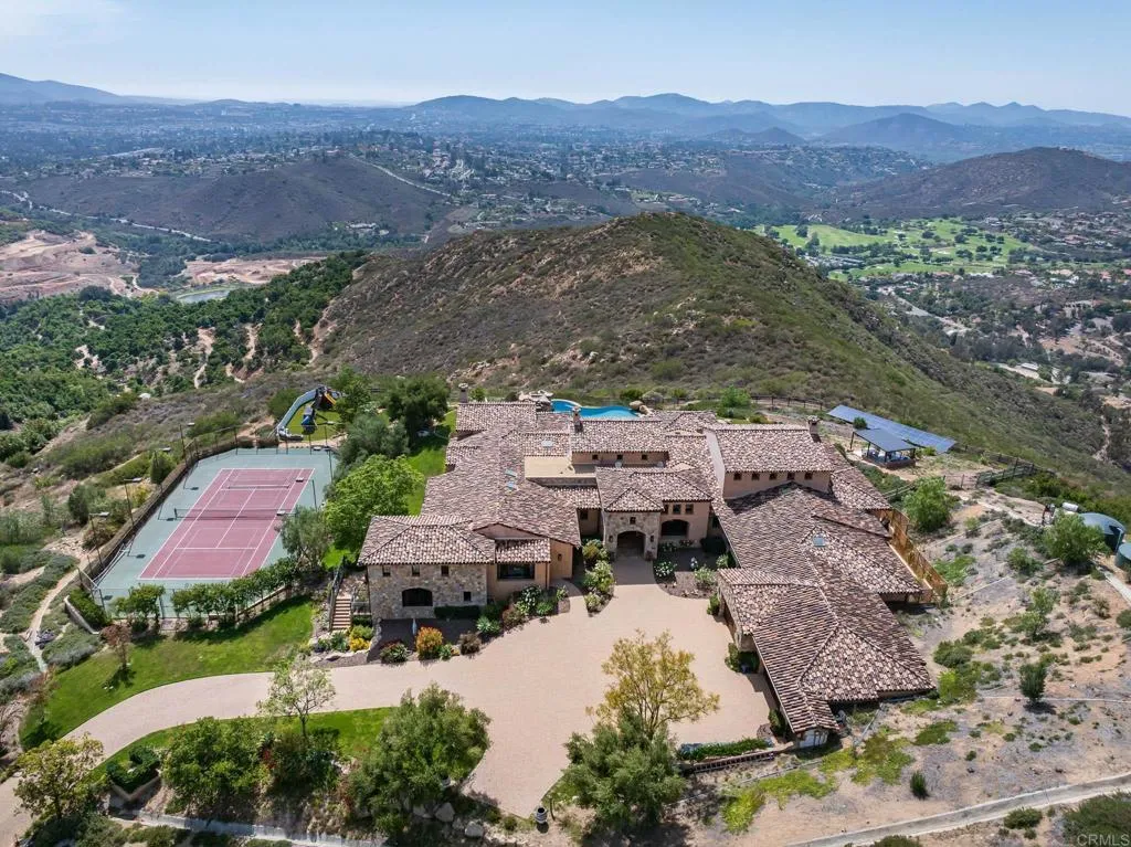 main property photo 2