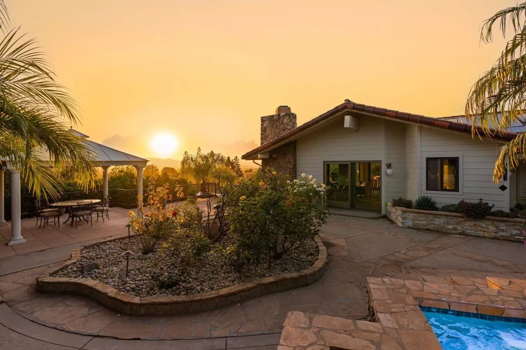main property photo 59