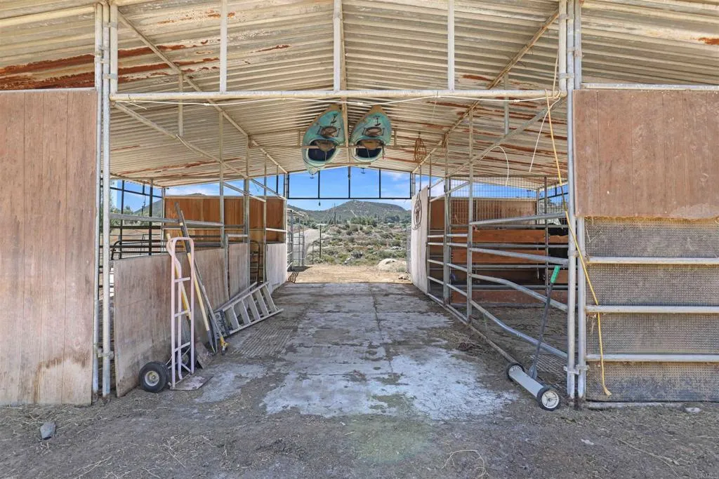 main property photo 39