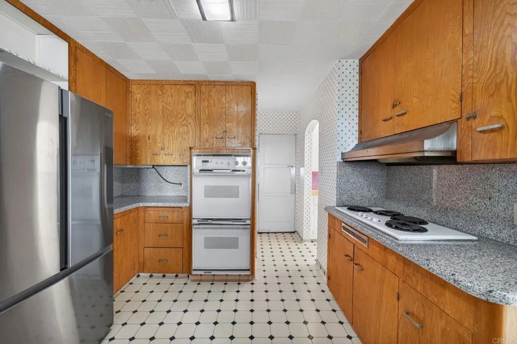 main property photo 66