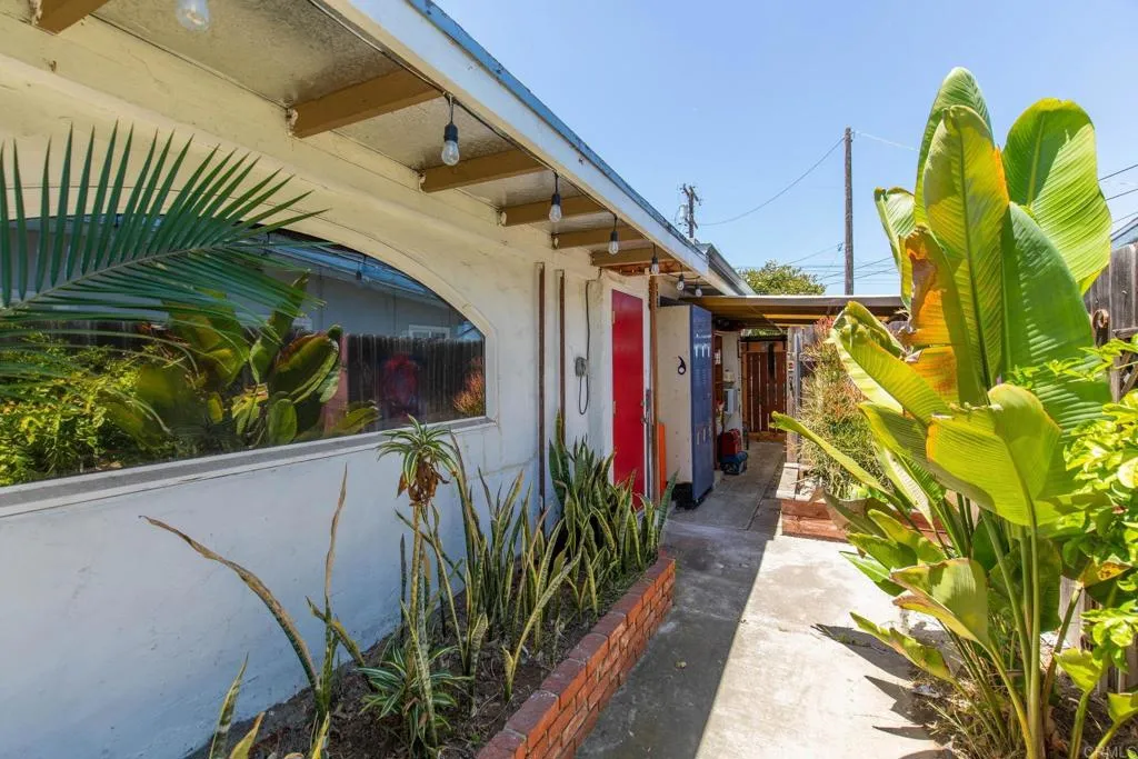 main property photo 49