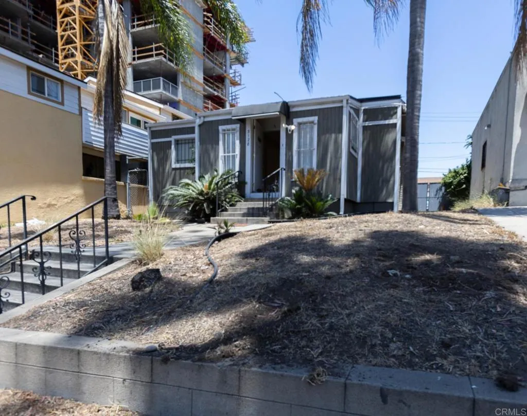 main property photo 1