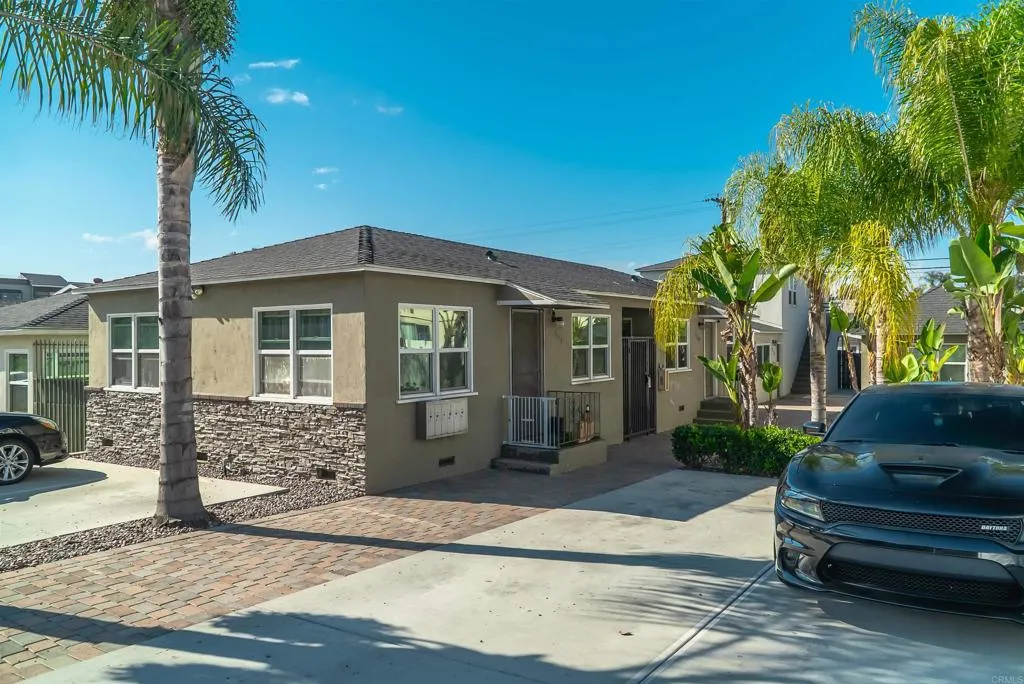 main property photo 6