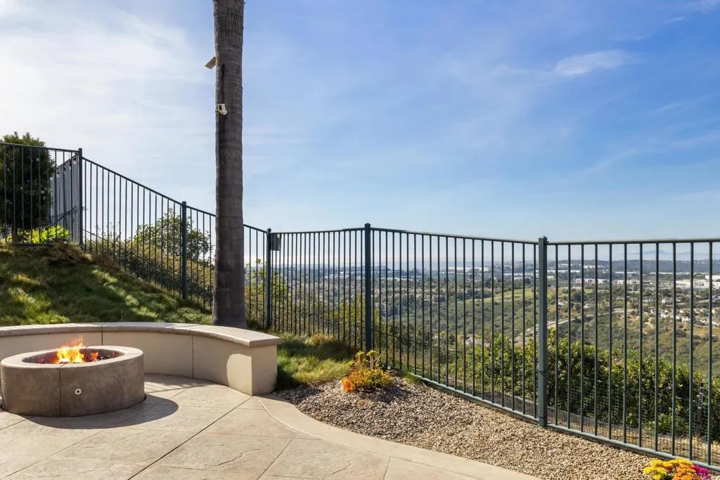main property photo 60