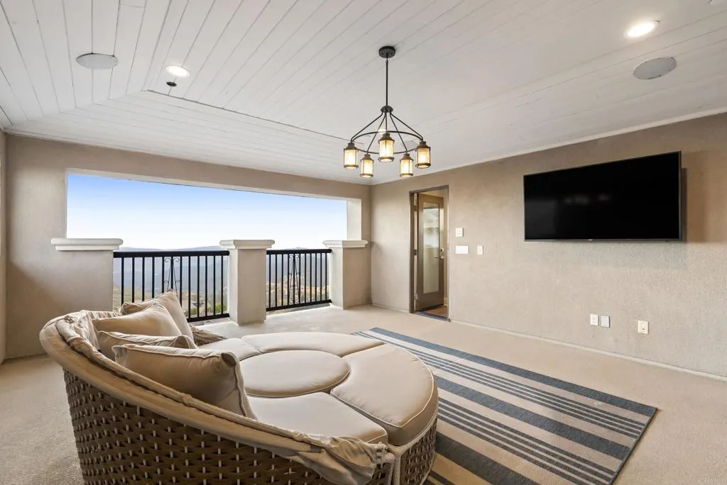 main property photo 73