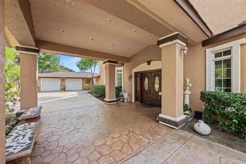 main property photo 44