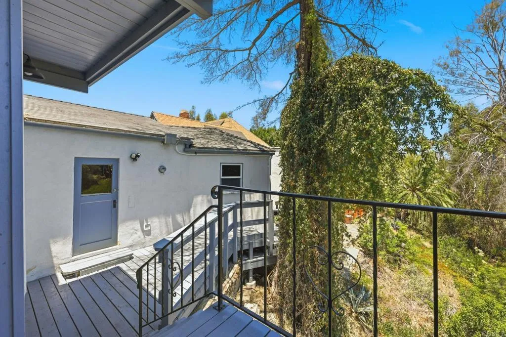 main property photo 21