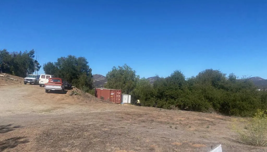main property photo 16