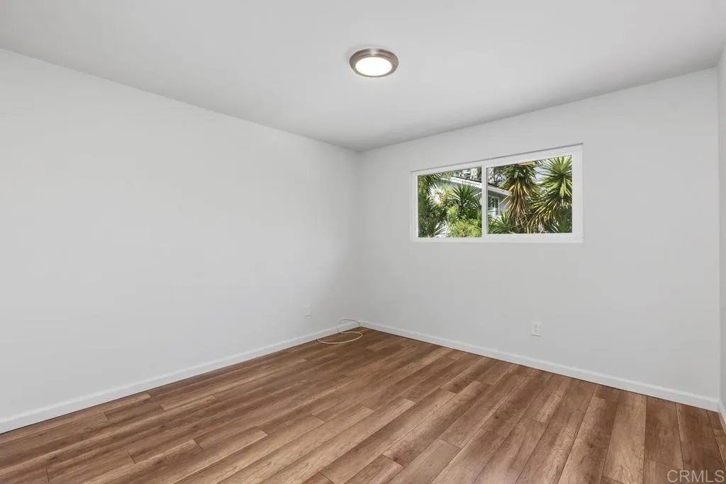 property viewer photo 23