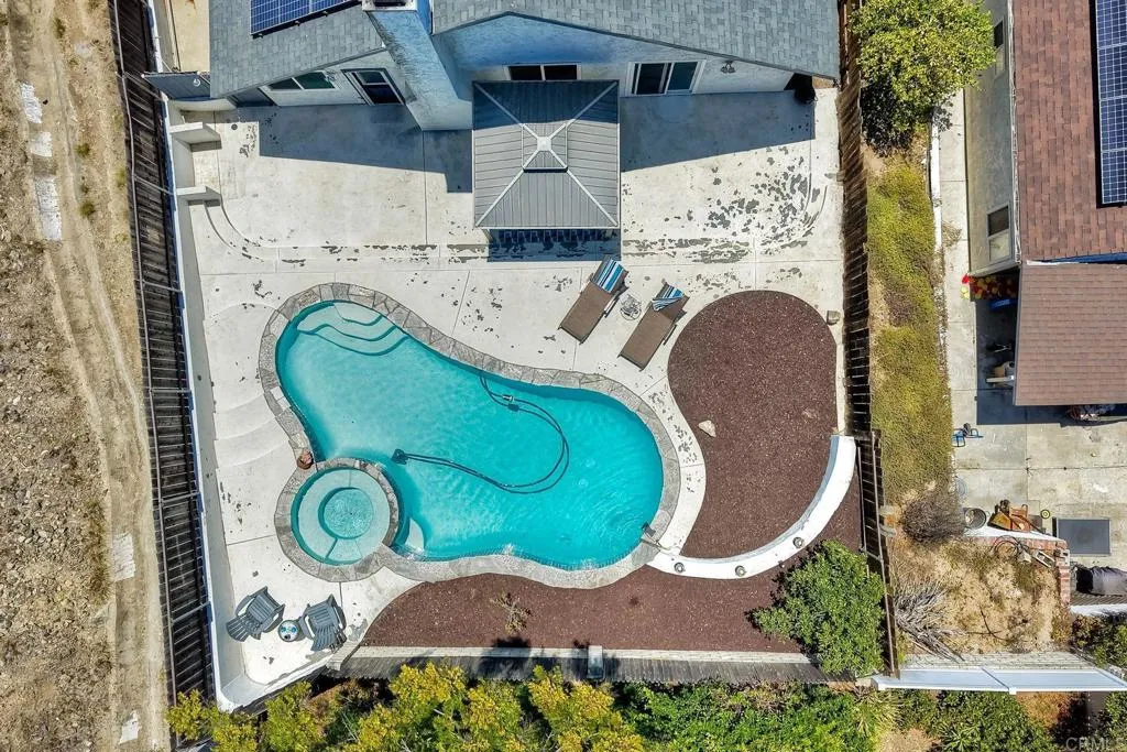 main property photo 47