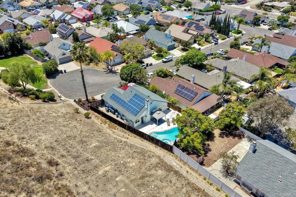 main property photo 51