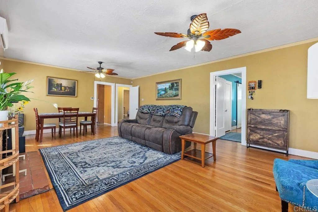 main property photo 11