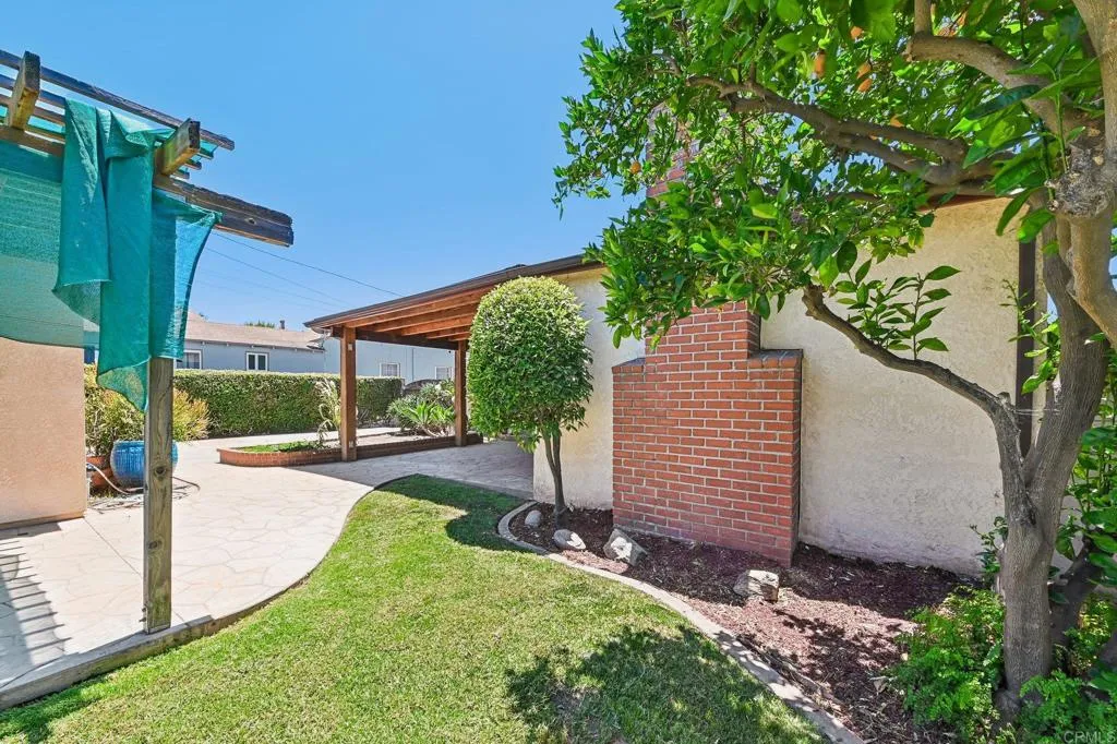 main property photo 32
