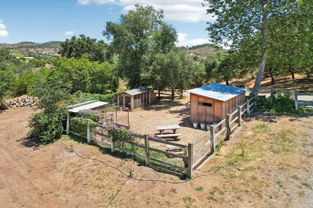 main property photo 61