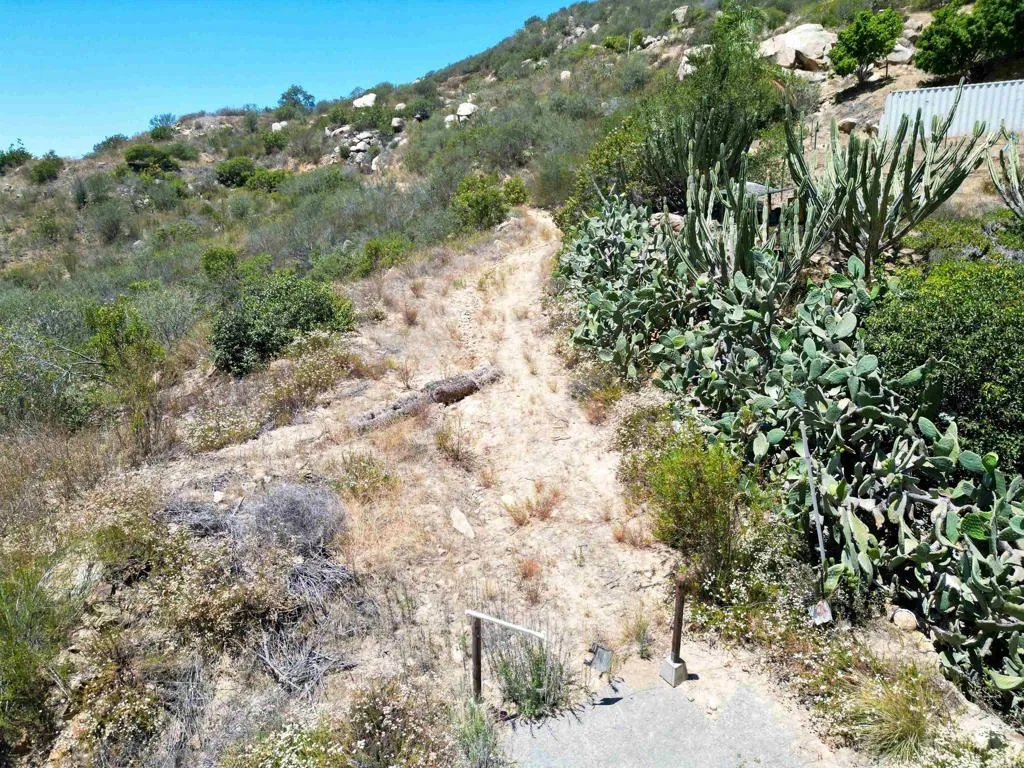 main property photo 20