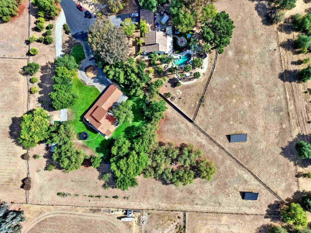 main property photo 45