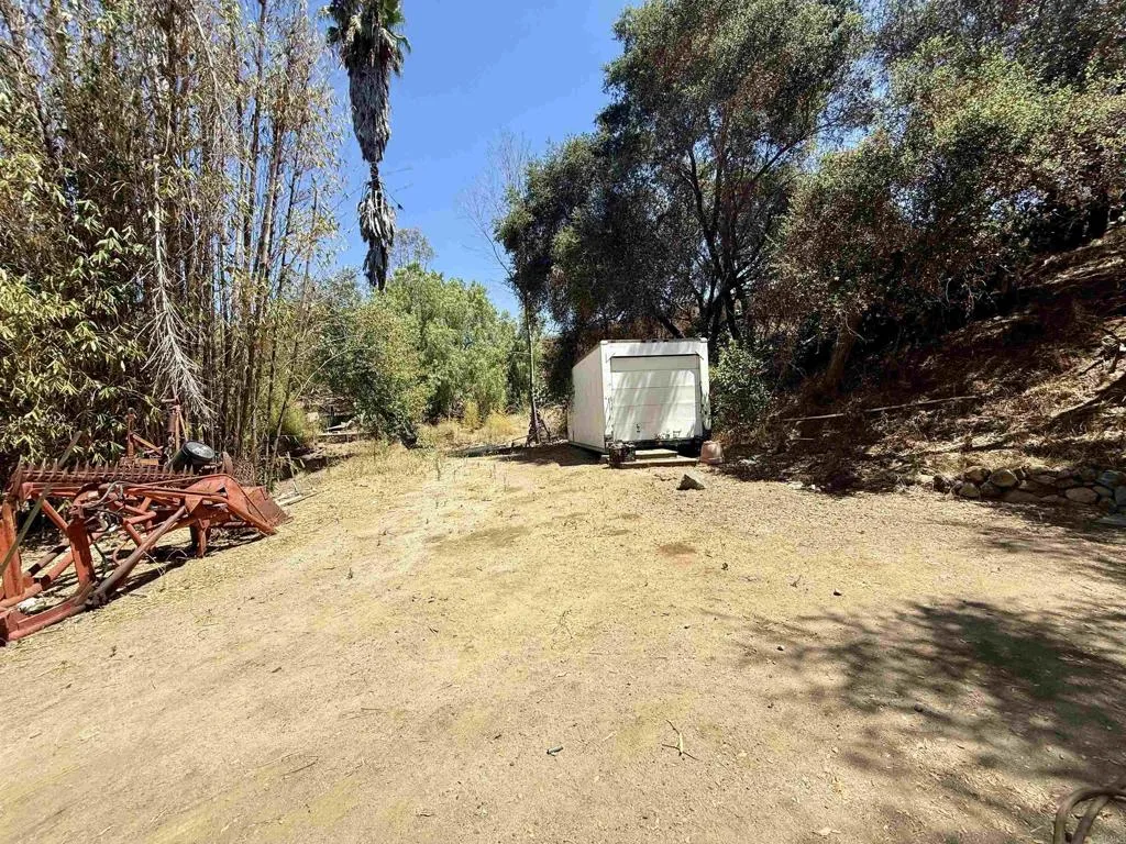 main property photo 24