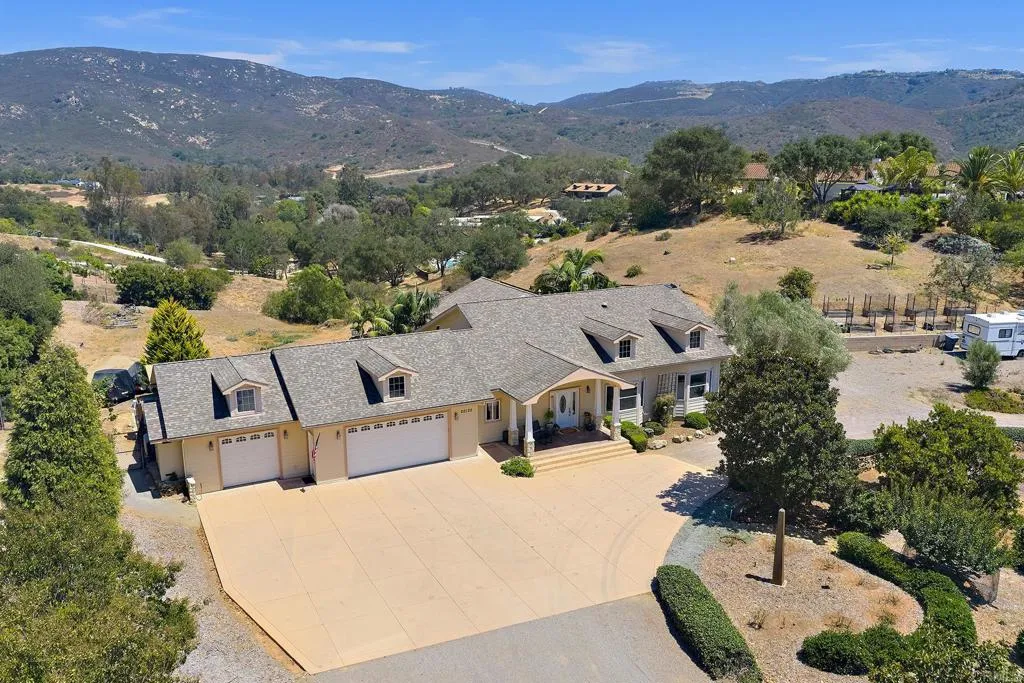 main property photo 60