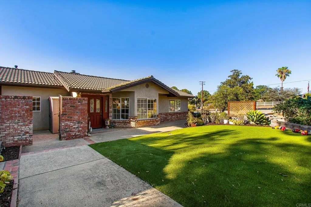 main property photo 4