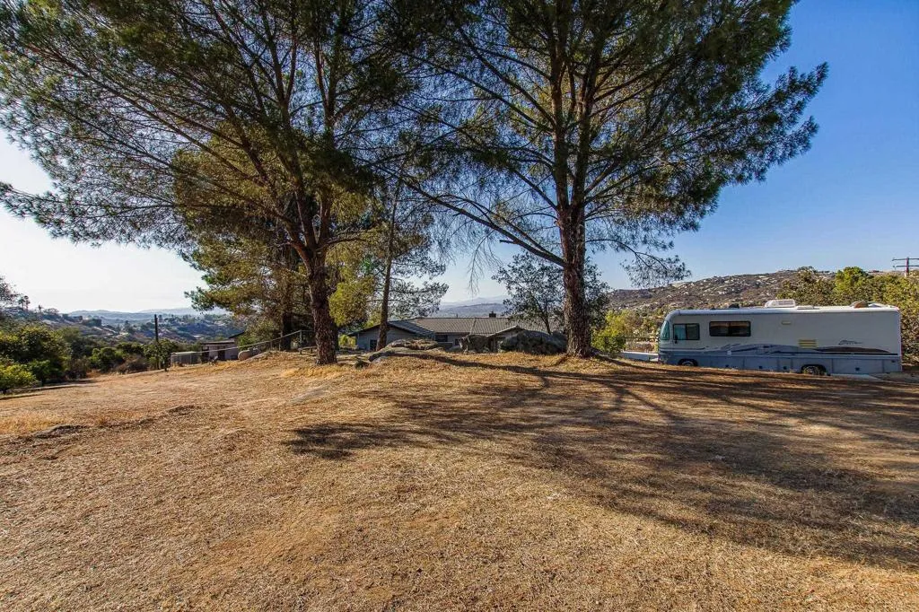 main property photo 45