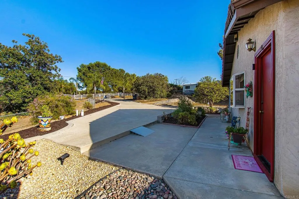 main property photo 48