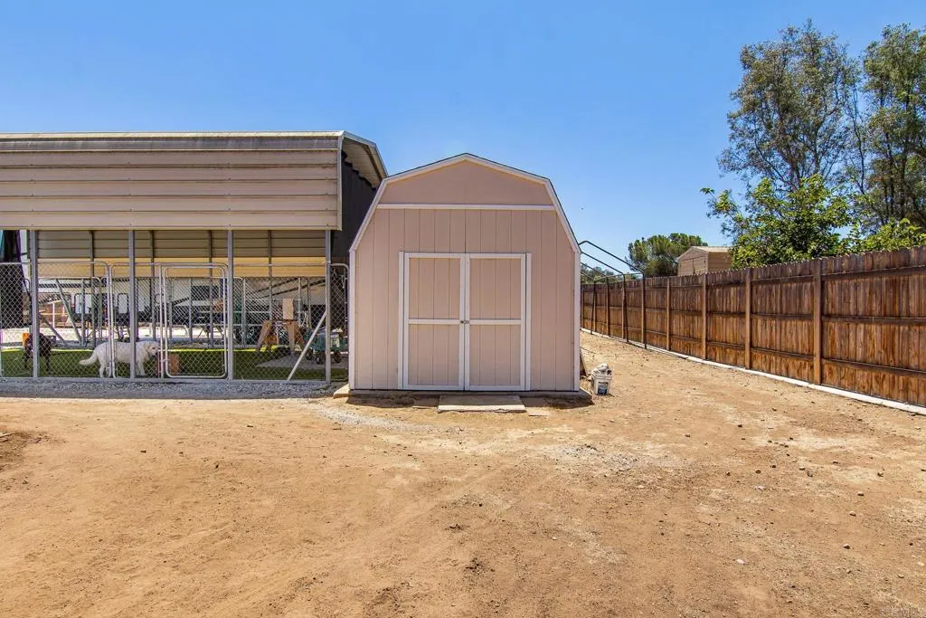 main property photo 50