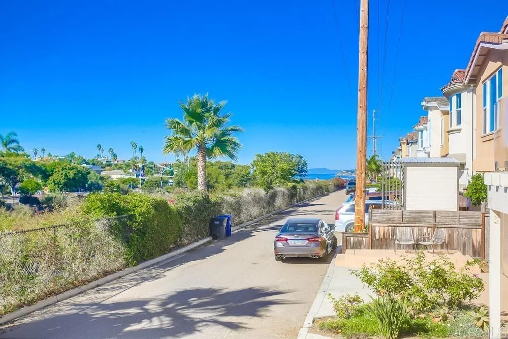 main property photo 51