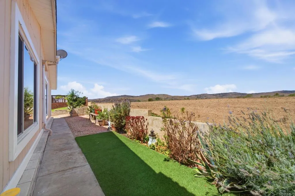 main property photo 28