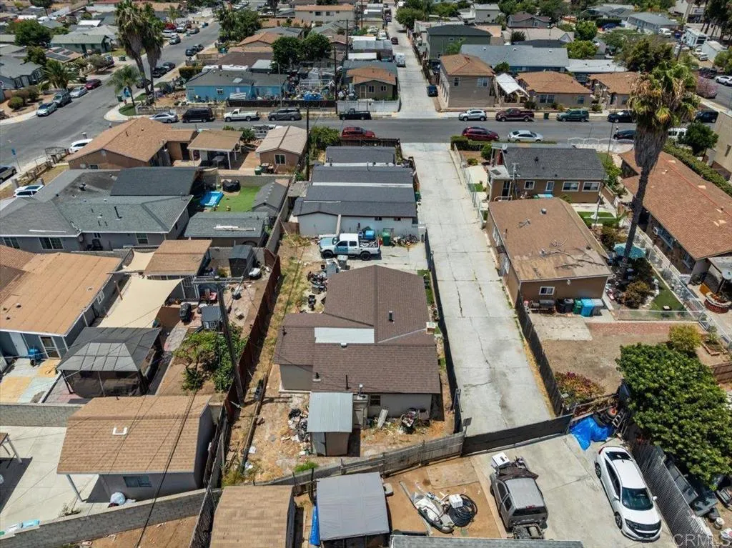 main property photo 14