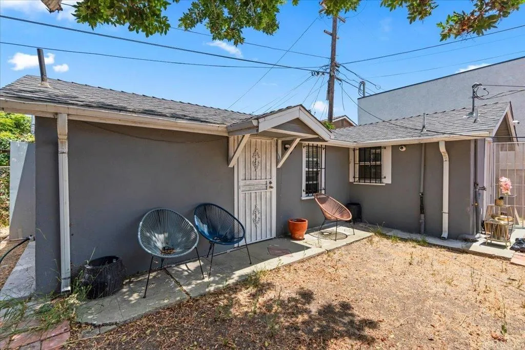 main property photo 9