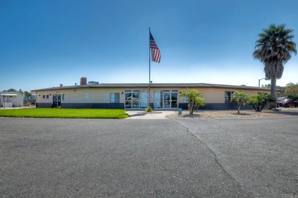 main property photo 39