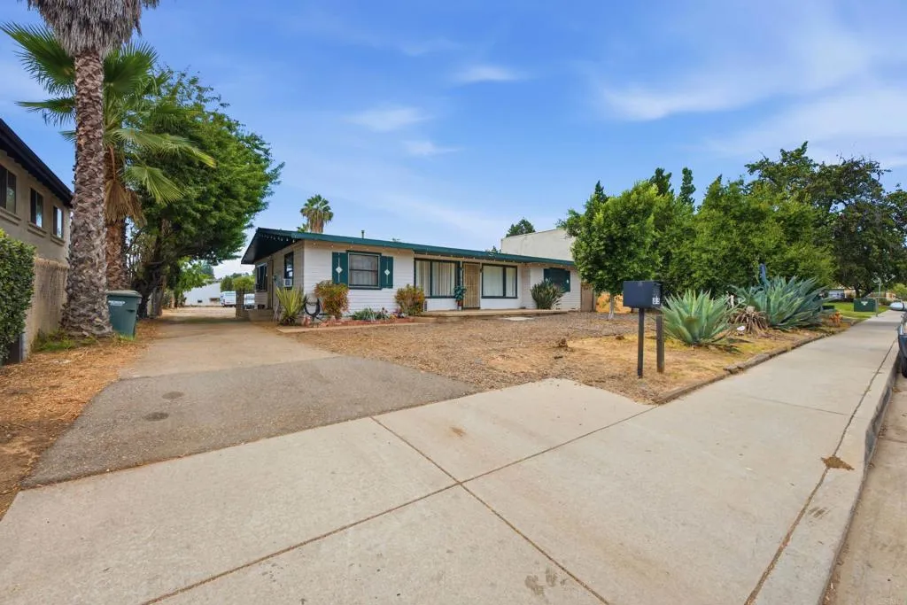 main property photo 35
