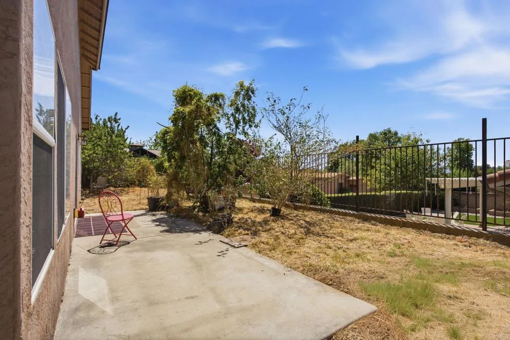 main property photo 24