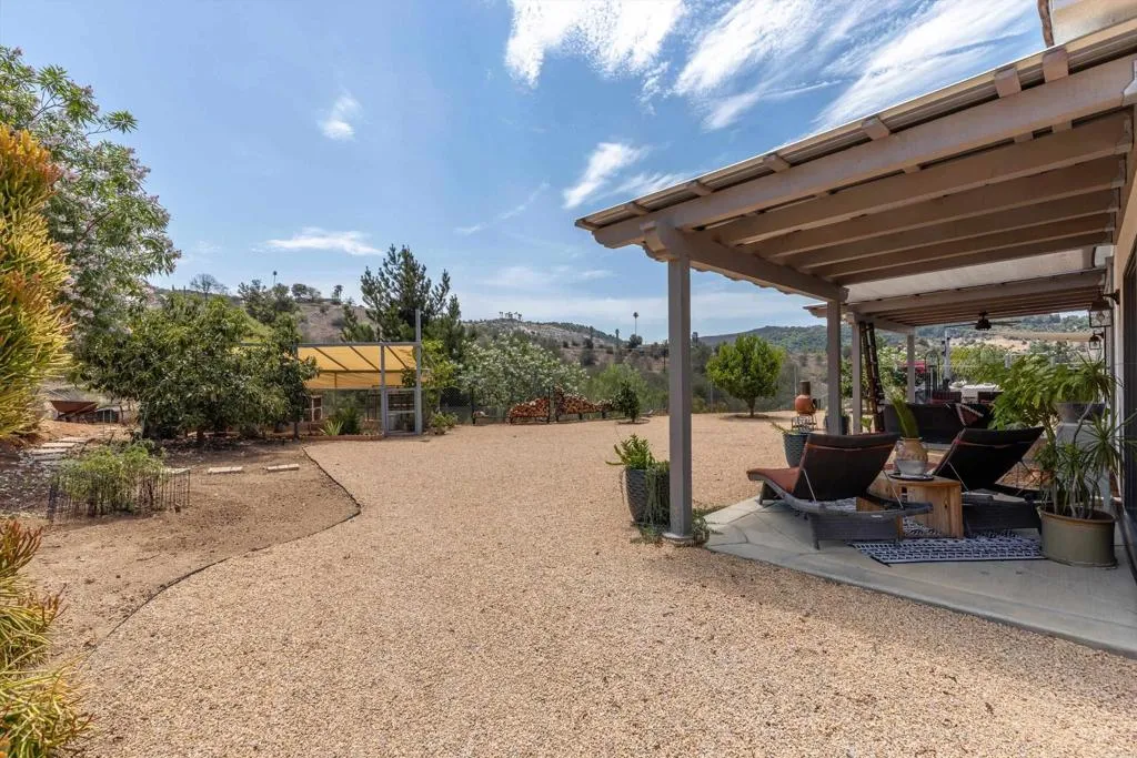 main property photo 48
