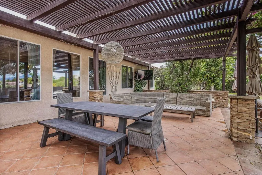 main property photo 45
