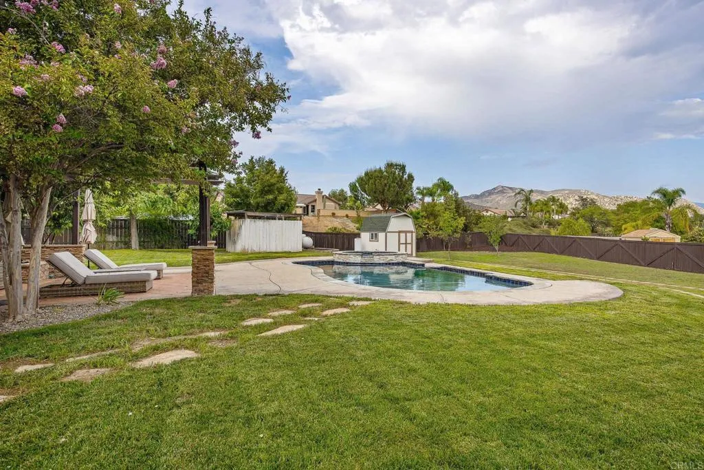 main property photo 49