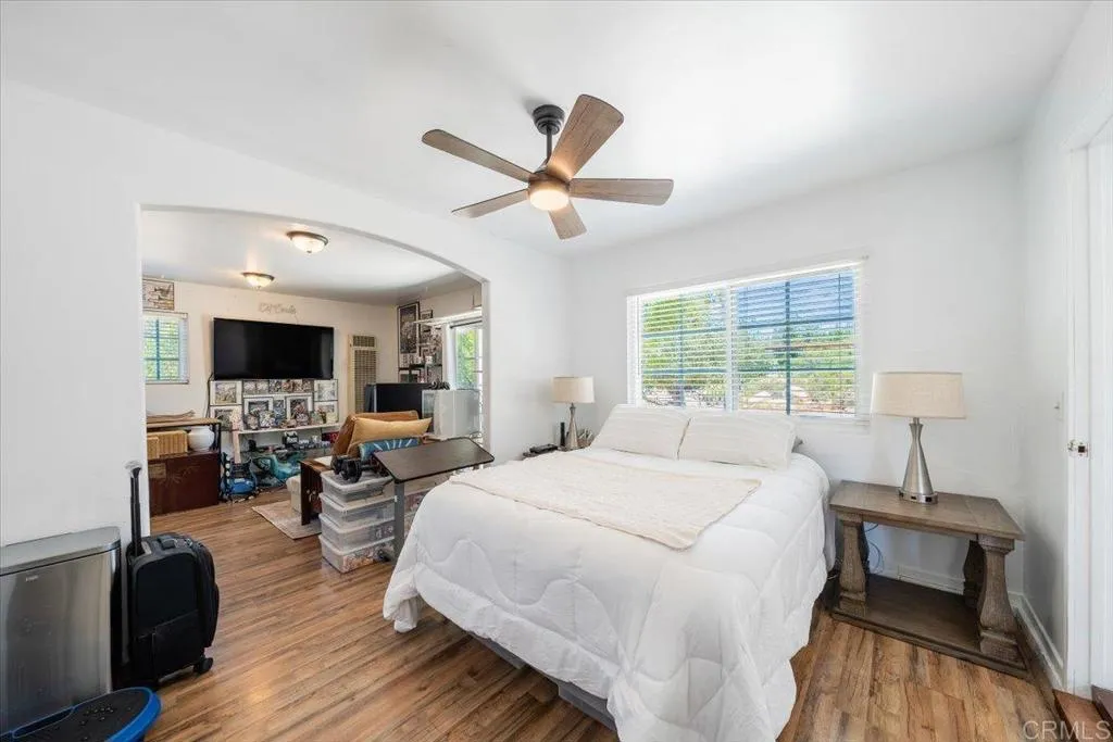 main property photo 22
