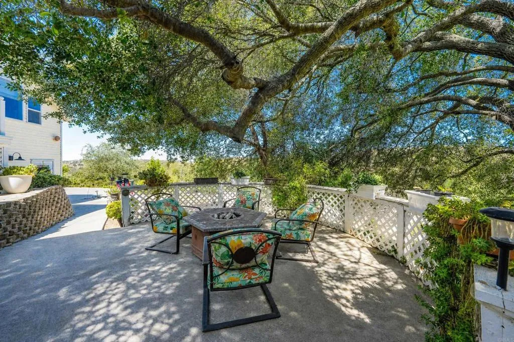 main property photo 50