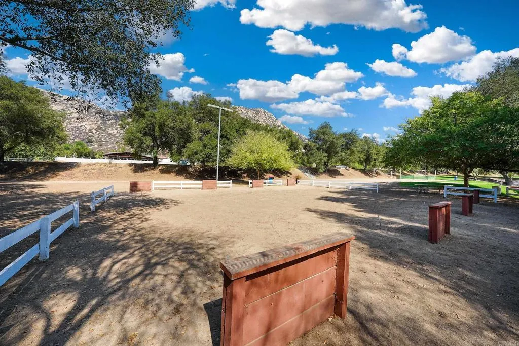 main property photo 49
