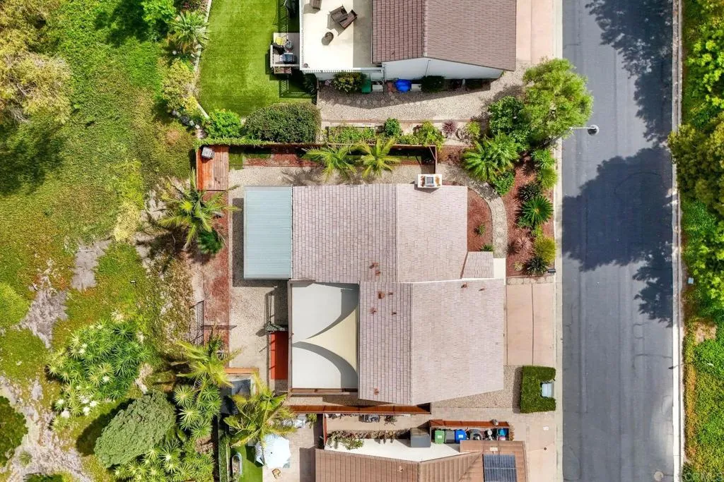 main property photo 49