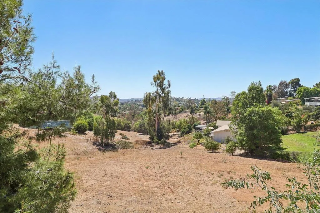 main property photo 50