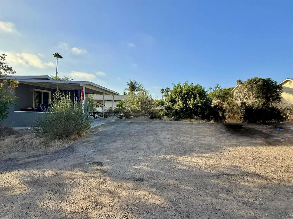 main property photo 24