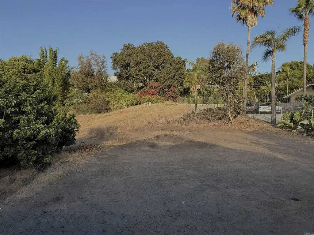main property photo 25