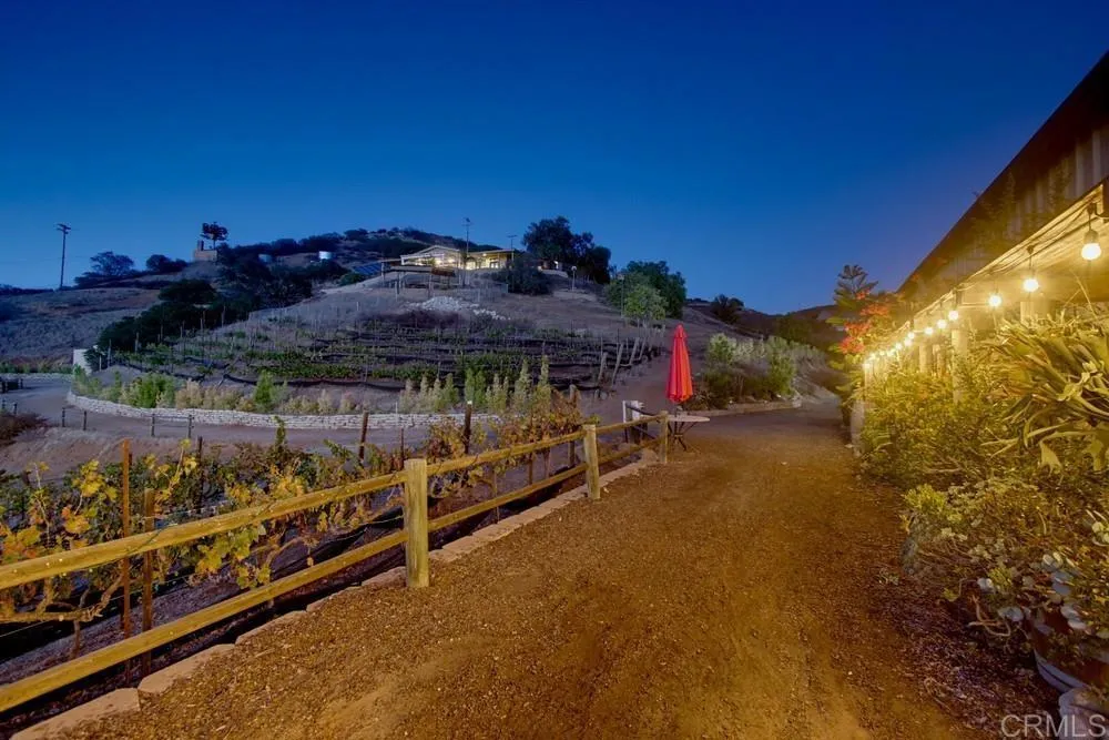 main property photo 16
