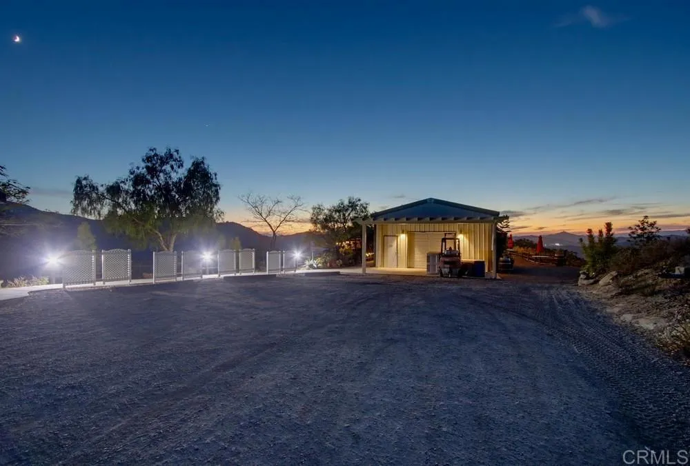 main property photo 29