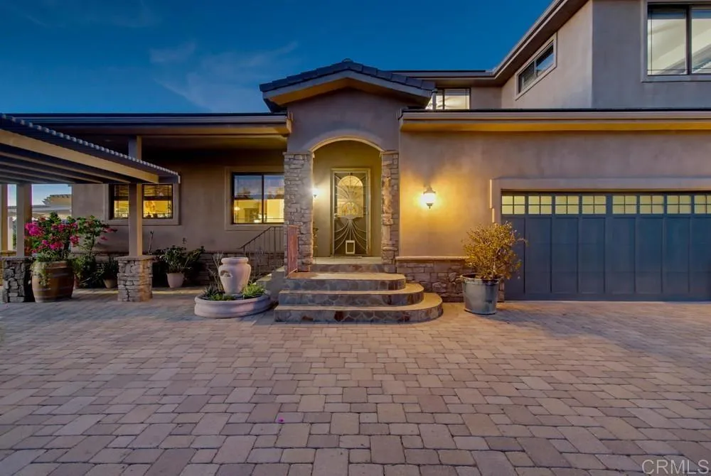 main property photo 3